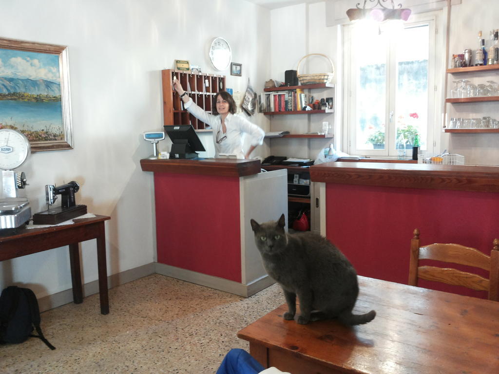 סונדריו Albergo Il Gembro מראה חיצוני תמונה