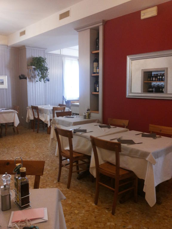 סונדריו Albergo Il Gembro מראה חיצוני תמונה